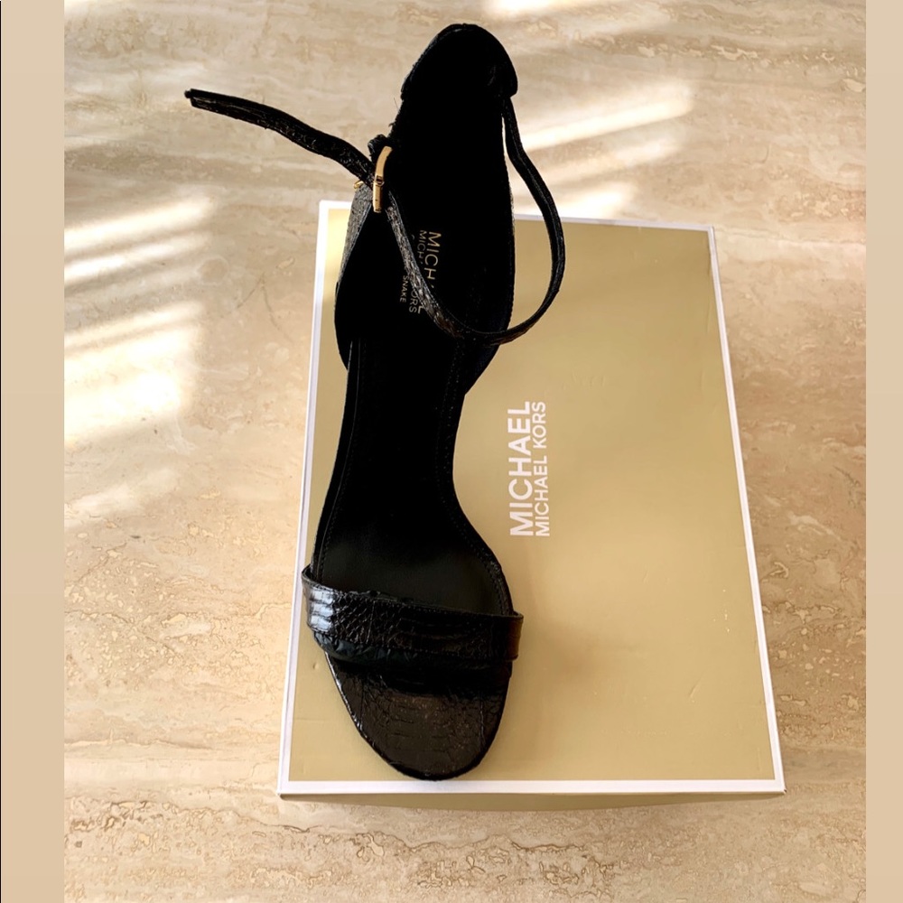 *NEW Michael Kors Harper Sandal Genuine Snake - Picture 3 of 4